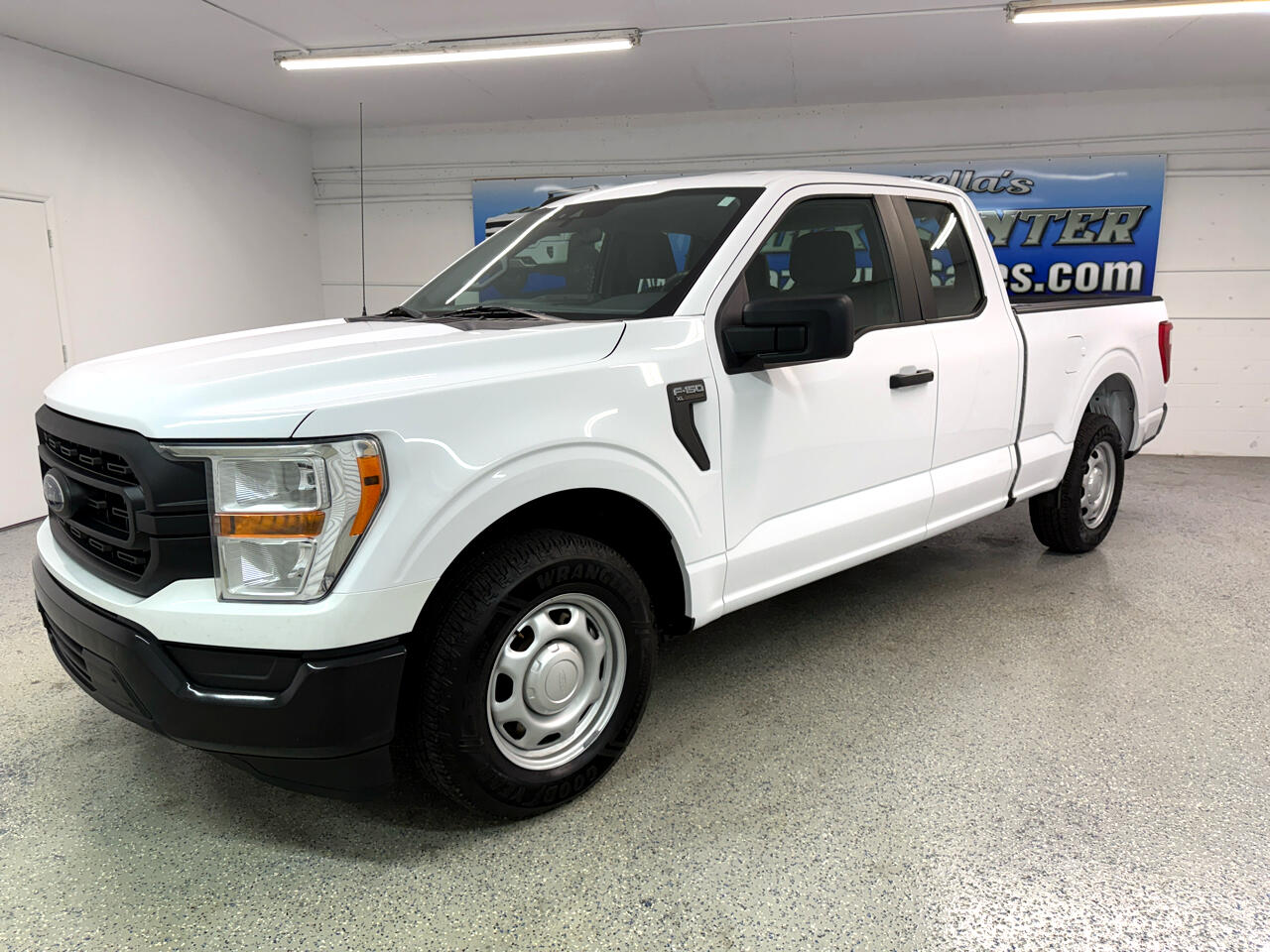 Ford F-150 XLT 2WD SuperCab 6.5' Box 2021 Ford F-150 XLT 2WD SuperCab 6.5' Box 2021