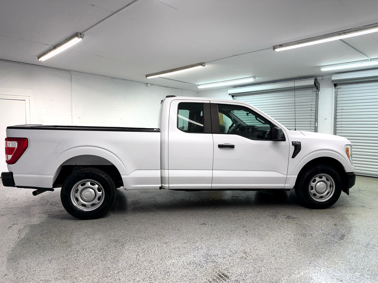 Ford F-150 XLT 2WD SuperCab 6.5' Box 2021 Ford F-150 XLT 2WD SuperCab 6.5' Box 2021