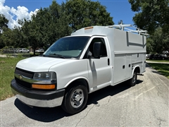 2017 Chevrolet Express Commercial Cutaway 