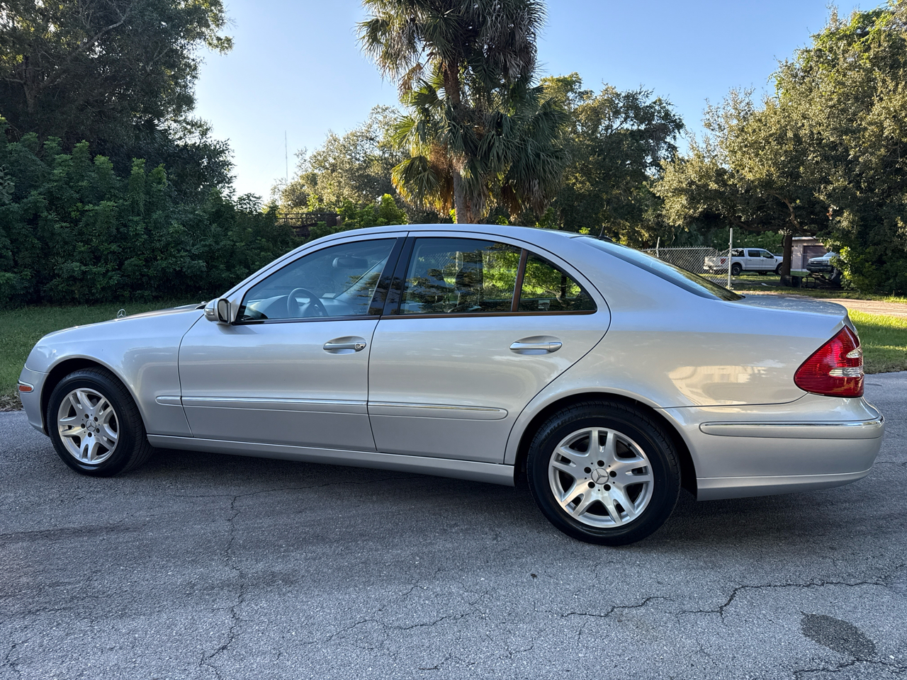 Mercedes-Benz E-Class 4dr Sdn 3.2L 2003 Mercedes-Benz E-Class 4dr Sdn 3.2L 2003