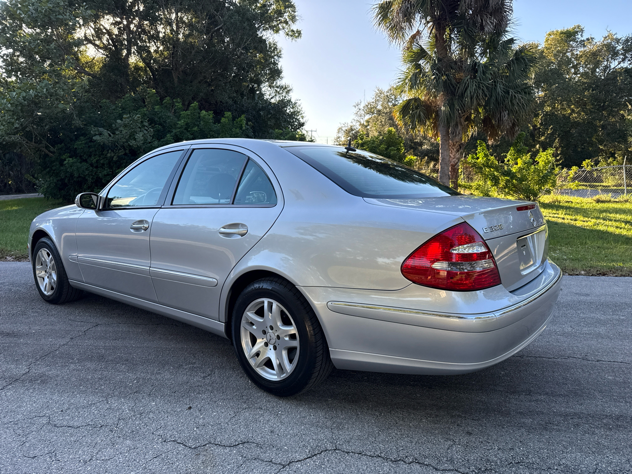 Mercedes-Benz E-Class 4dr Sdn 3.2L 2003 Mercedes-Benz E-Class 4dr Sdn 3.2L 2003