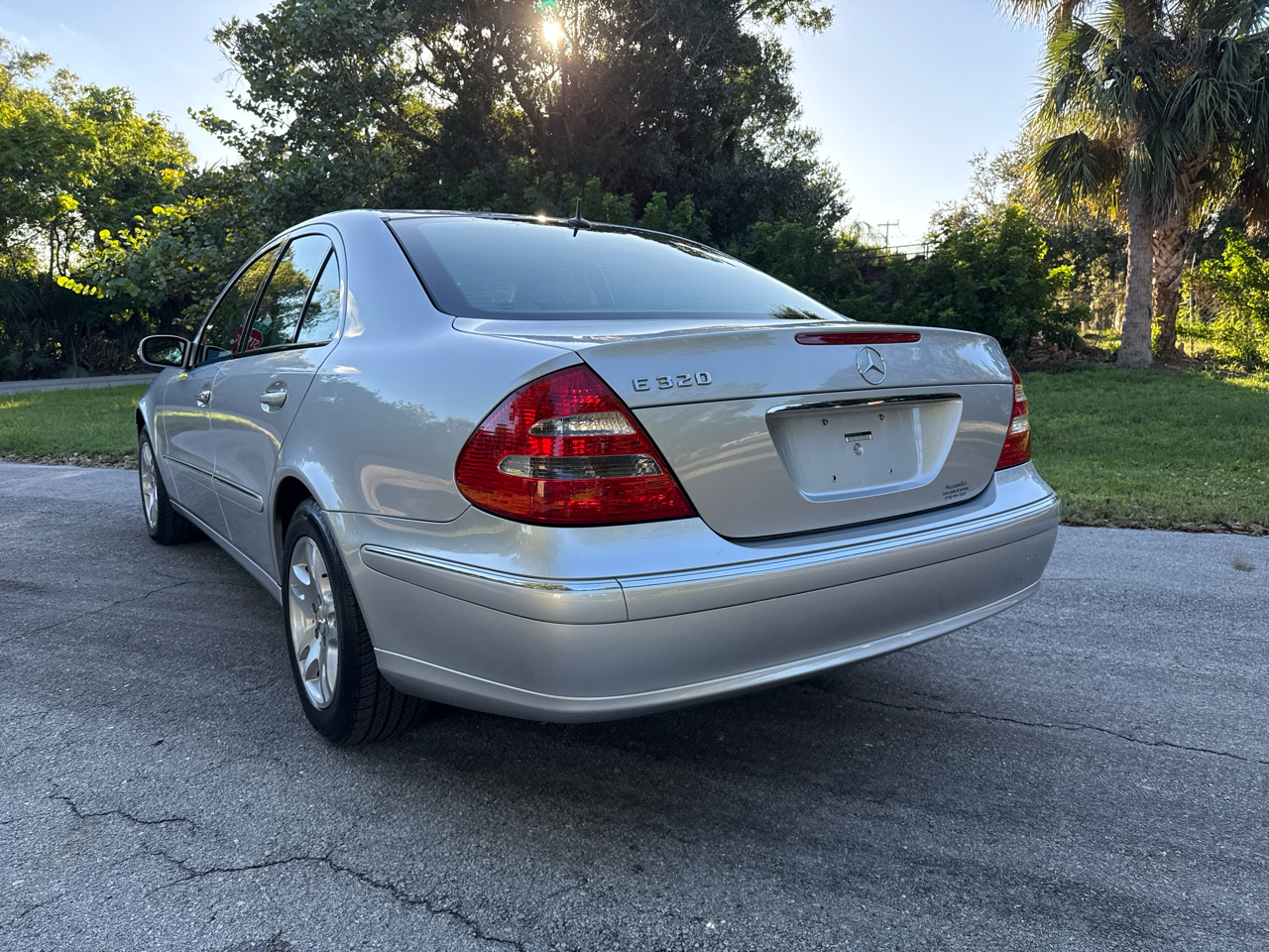 Mercedes-Benz E-Class 4dr Sdn 3.2L 2003 Mercedes-Benz E-Class 4dr Sdn 3.2L 2003