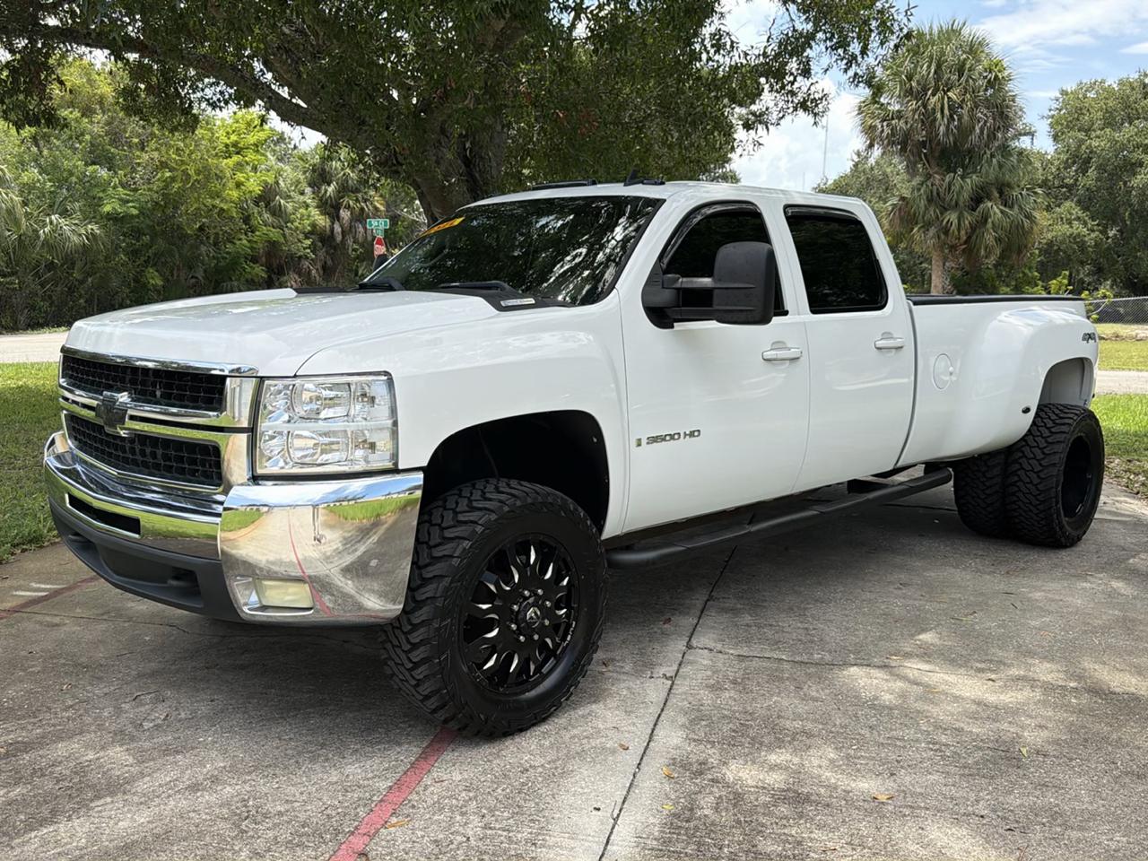 Chevrolet Silverado 3500HD 4WD Crew Cab 167" DRW LTZ 2009