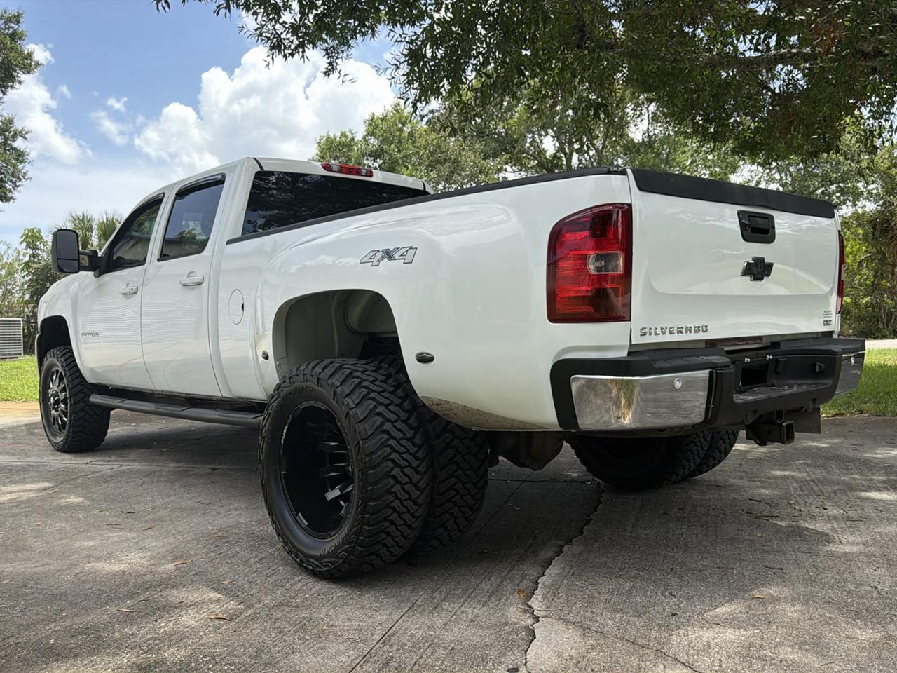 Chevrolet Silverado 3500HD 4WD Crew Cab 167" DRW LTZ 2009