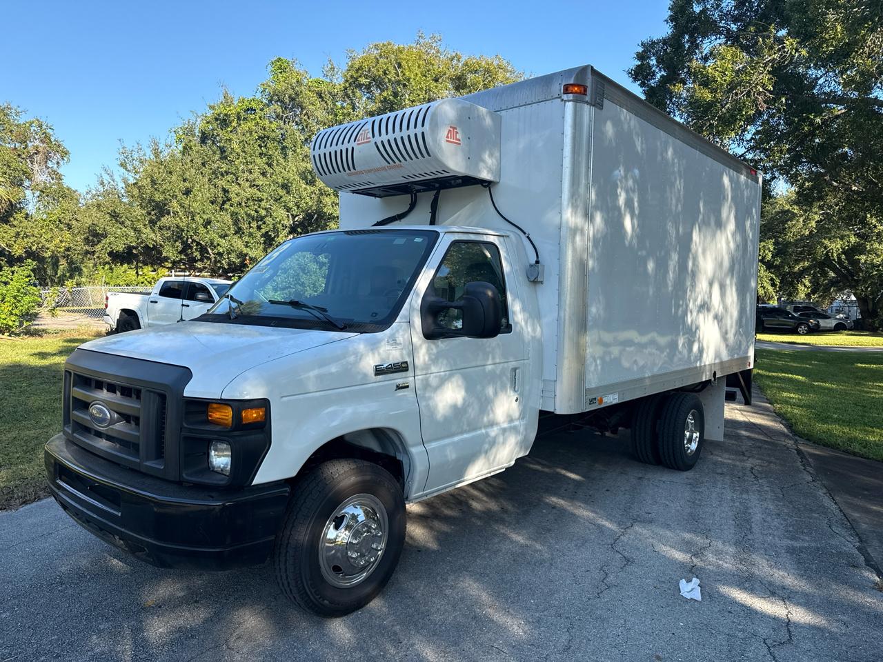 Ford Econoline Chassis  2013