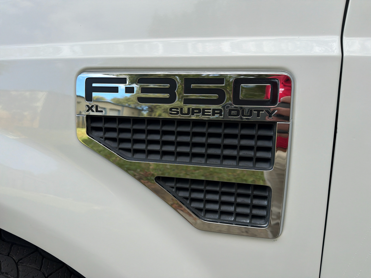 Ford Super Duty F-350 DRW 2WD Reg Cab 141" WB 60" CA XLT 2008