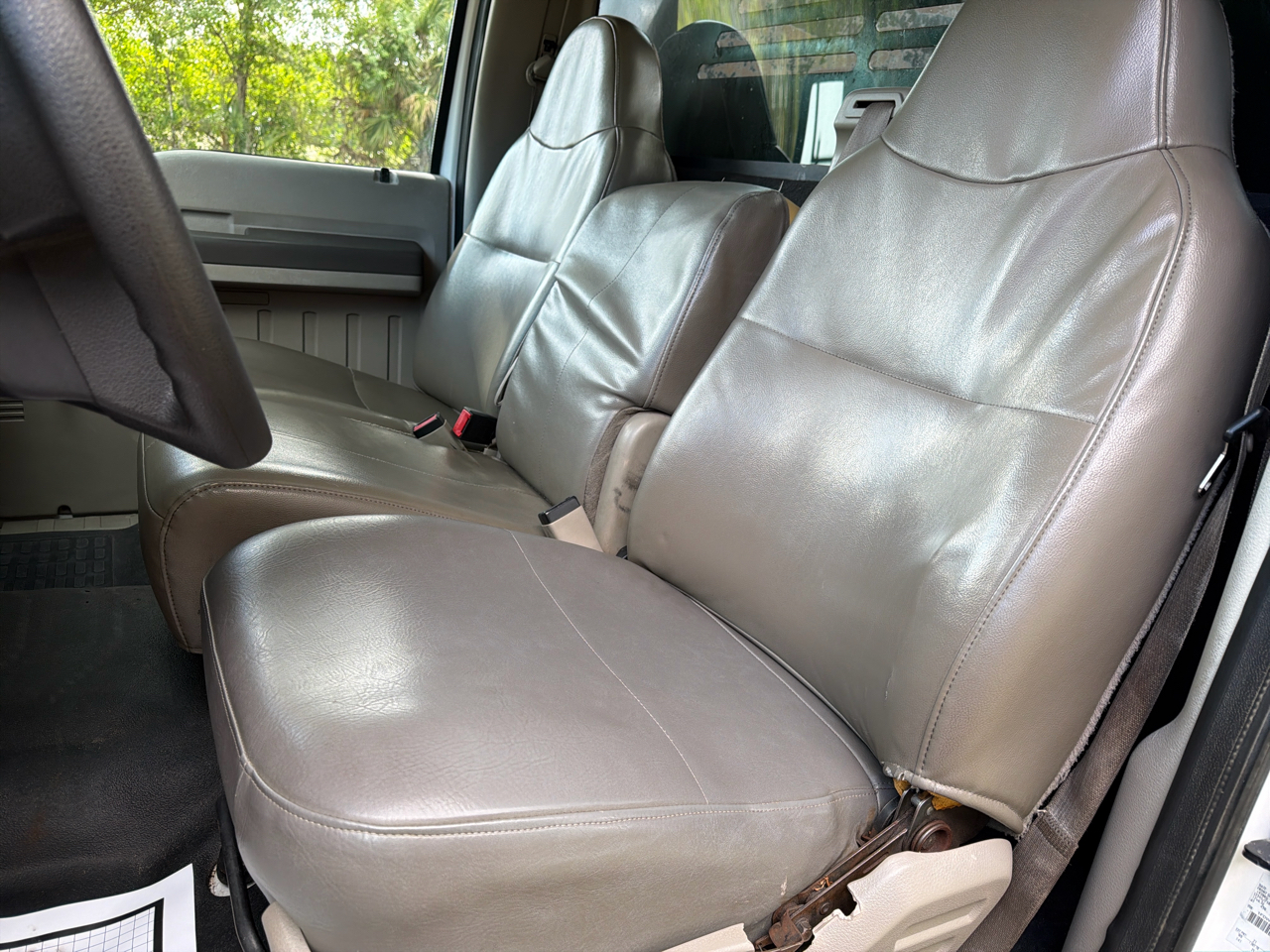 Ford Super Duty F-350 DRW 2WD Reg Cab 141" WB 60" CA XLT 2008