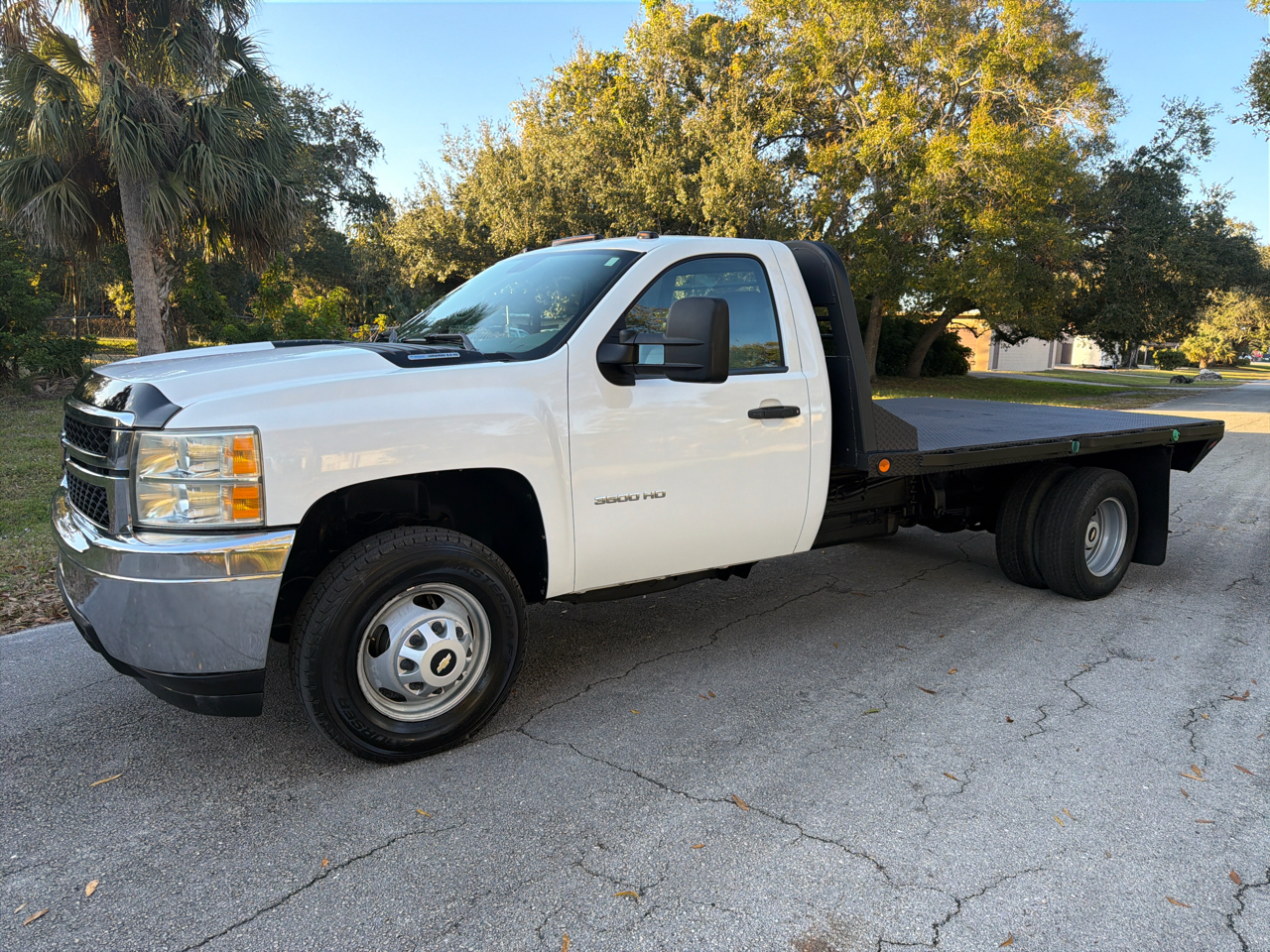 Chevrolet Silverado 3500HD 2WD Reg Cab 162" WB, 84.3" CA WT 2011