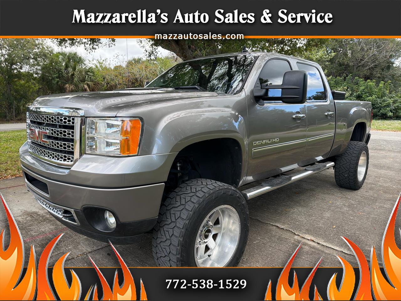 GMC Sierra 2500HD 4WD Crew Cab 153.7" Denali 2012