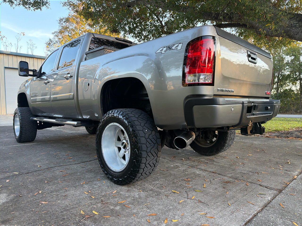 GMC Sierra 2500HD 4WD Crew Cab 153.7" Denali 2012