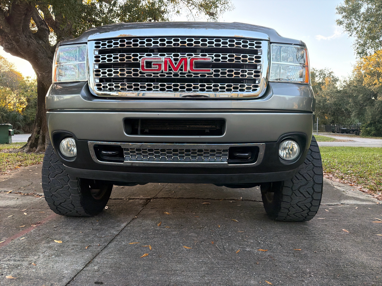 GMC Sierra 2500HD 4WD Crew Cab 153.7" Denali 2012