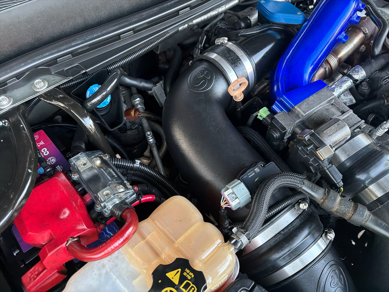 GMC Sierra 2500HD 4WD Crew Cab 153.7" Denali 2012