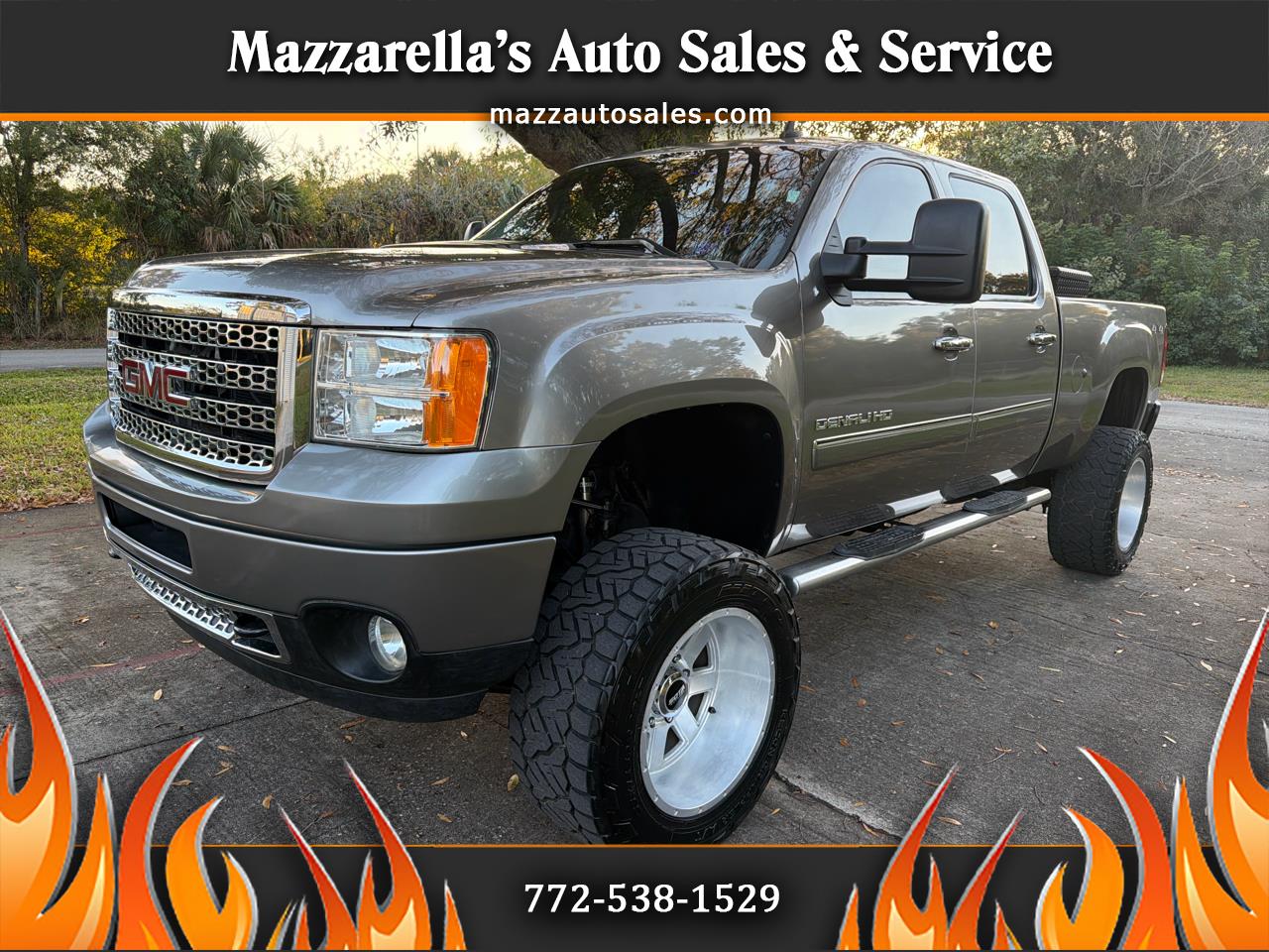 2012 GMC Sierra 2500HD 4WD Crew Cab 153.7" Denali