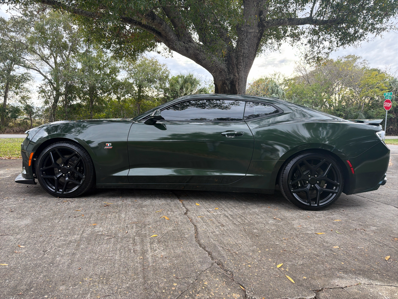 Chevrolet Camaro 2dr Cpe 2SS 2016