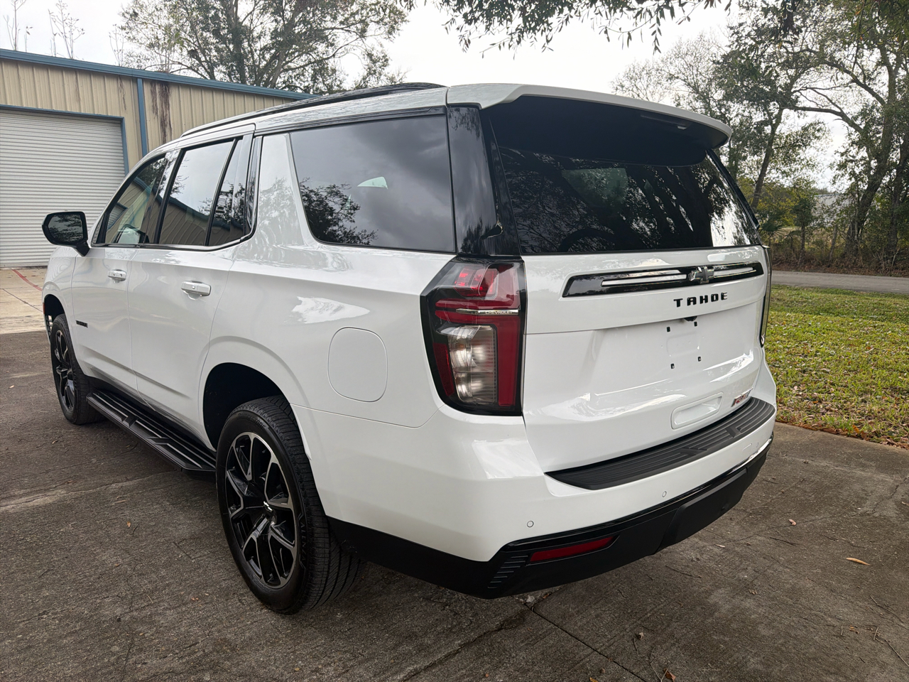 Chevrolet Tahoe 4WD 4dr RST 2023