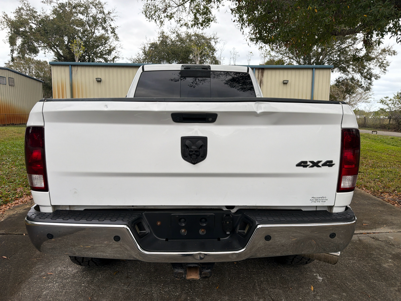 RAM 2500 SLT 4x4 Crew Cab 6'4" Box 2017