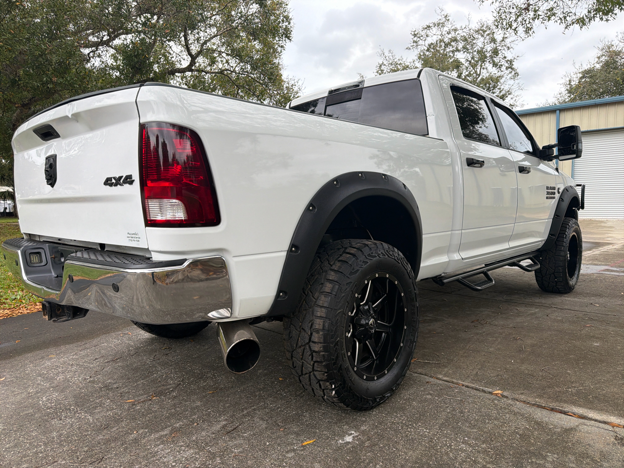 RAM 2500 SLT 4x4 Crew Cab 6'4" Box 2017