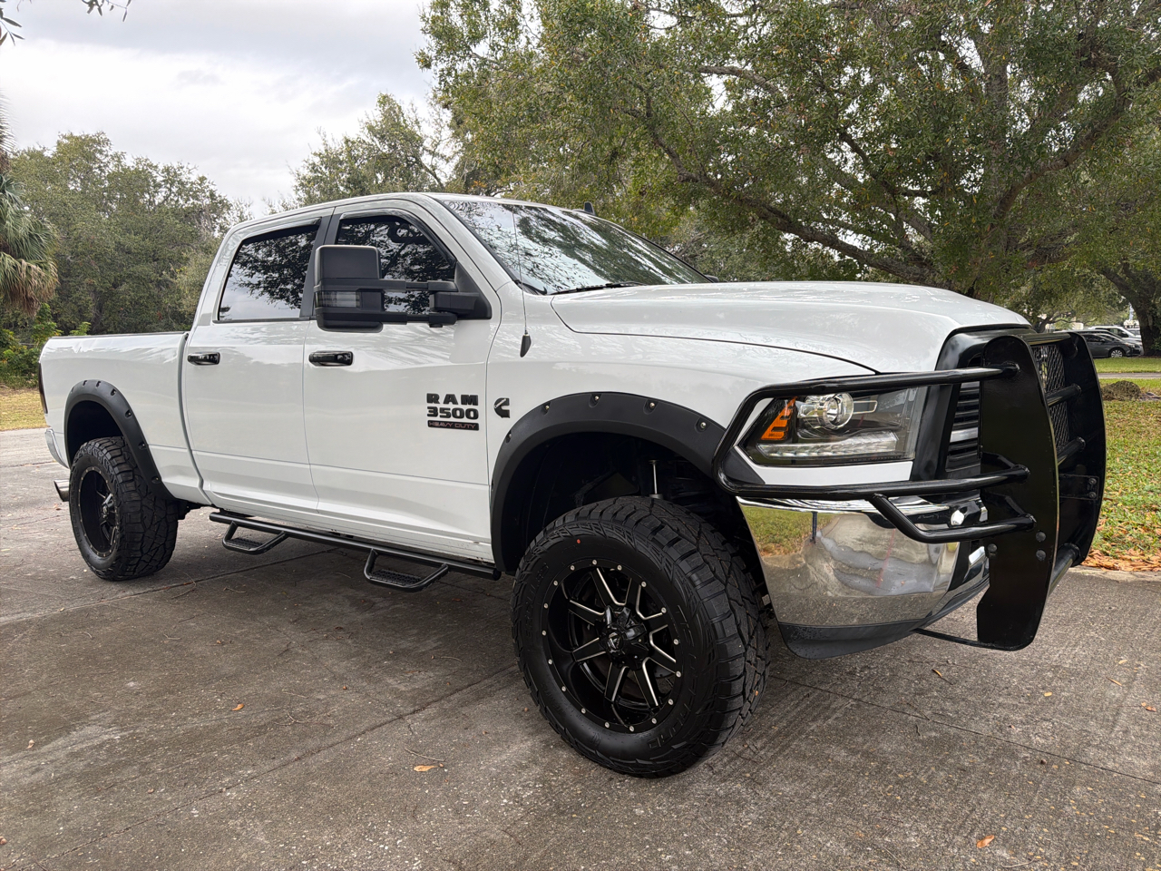 RAM 2500 SLT 4x4 Crew Cab 6'4" Box 2017