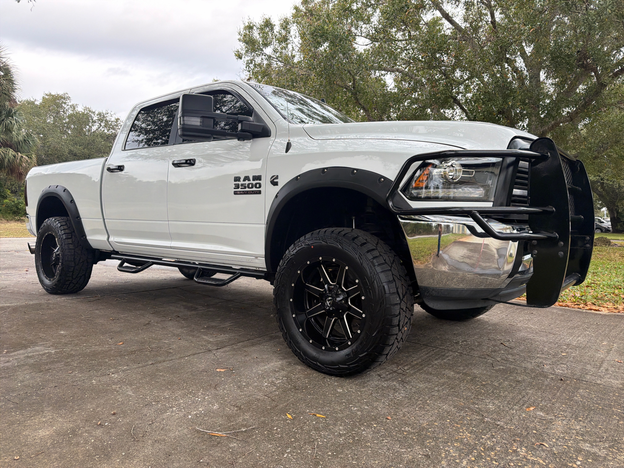 RAM 2500 SLT 4x4 Crew Cab 6'4" Box 2017