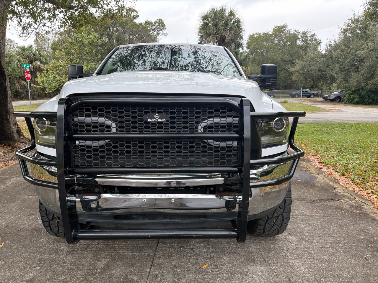 RAM 2500 SLT 4x4 Crew Cab 6'4" Box 2017