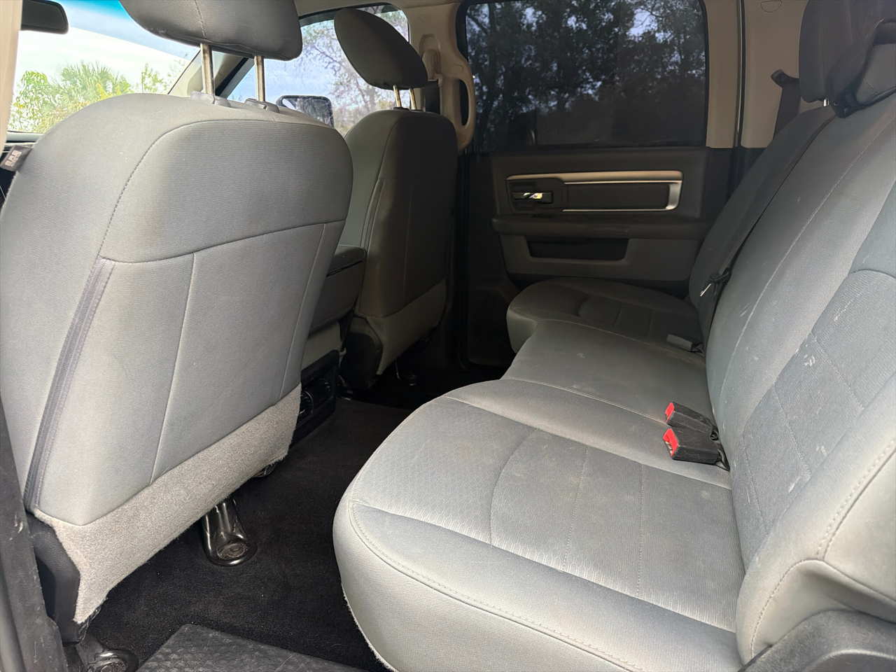 RAM 2500 SLT 4x4 Crew Cab 6'4" Box 2017