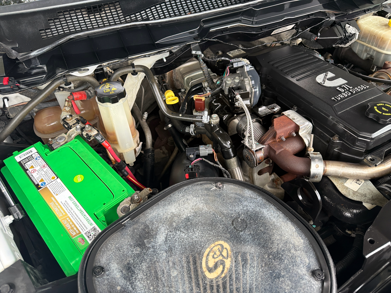 RAM 2500 SLT 4x4 Crew Cab 6'4" Box 2017