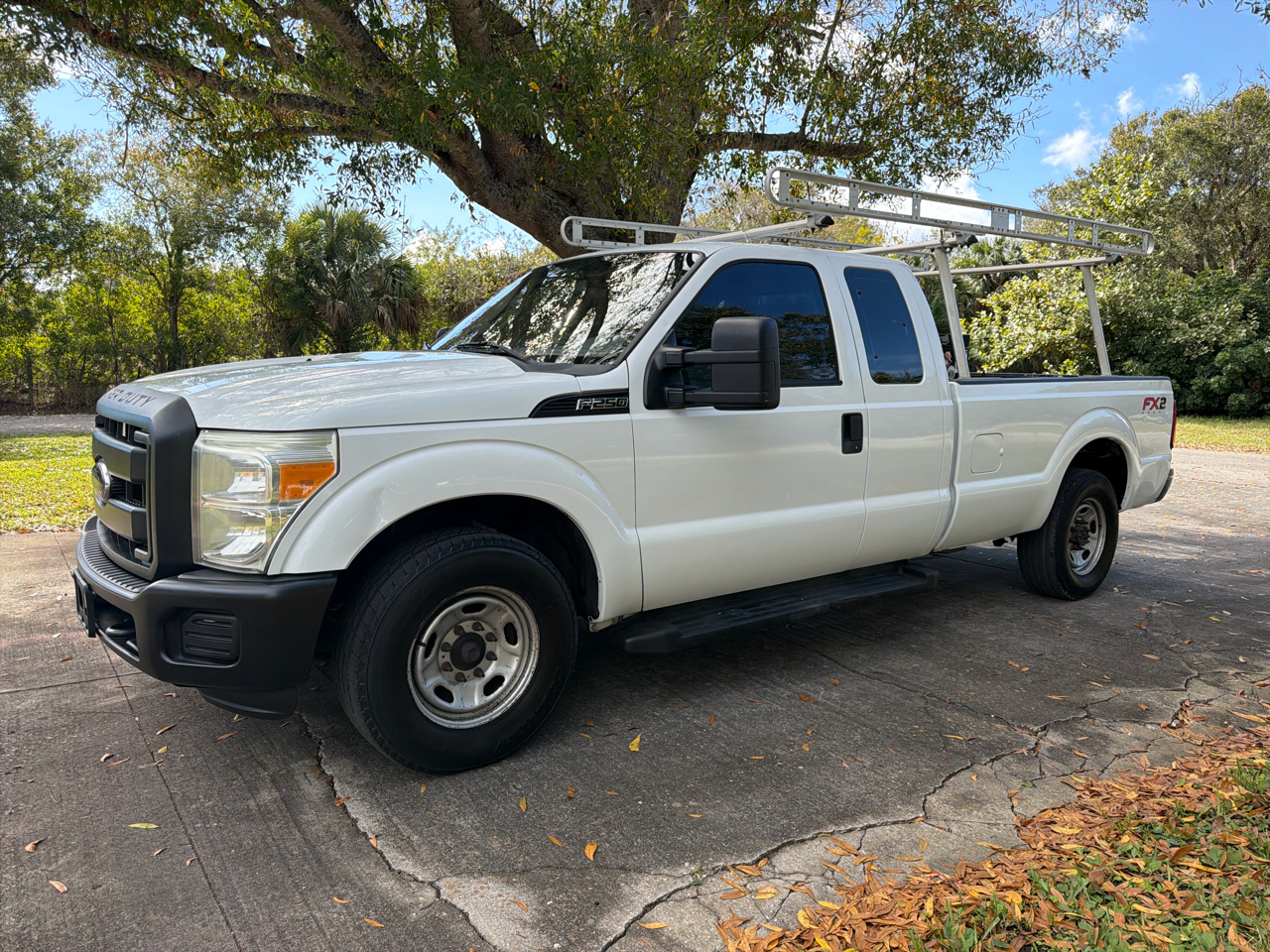 Ford Super Duty F-250 SRW 2WD SuperCab 158" XL 2012