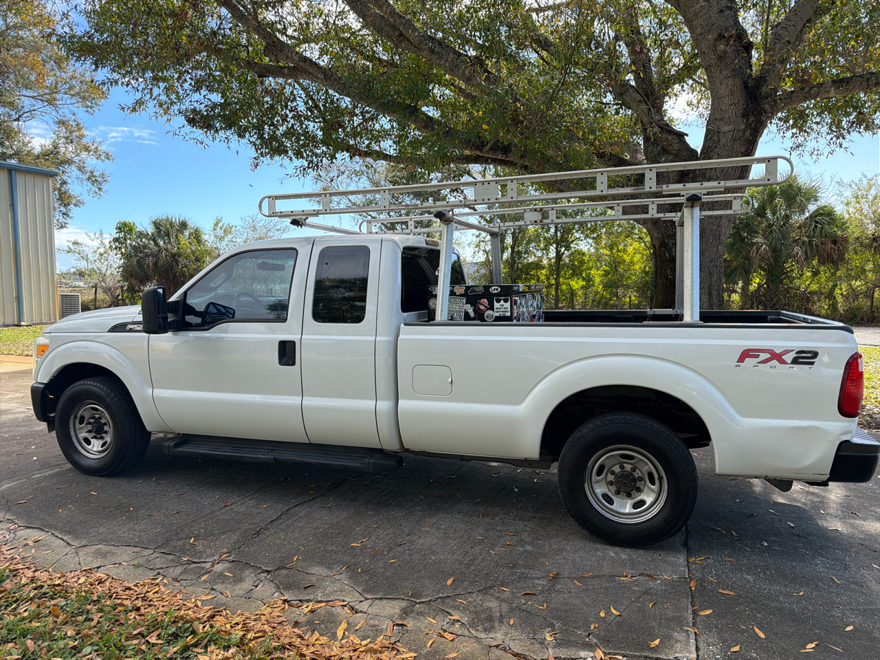 Ford Super Duty F-250 SRW 2WD SuperCab 158" XL 2012