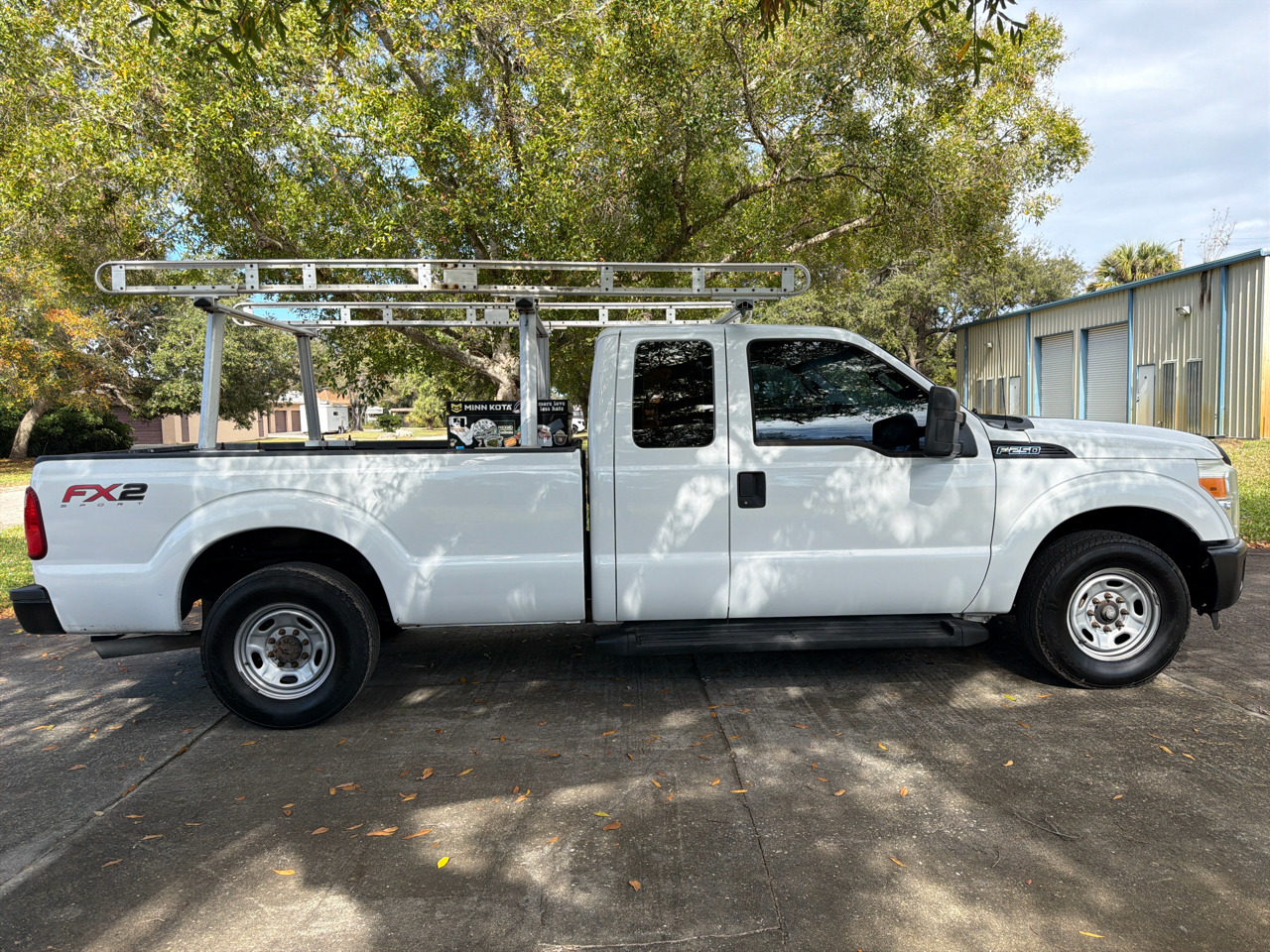 Ford Super Duty F-250 SRW 2WD SuperCab 158" XL 2012