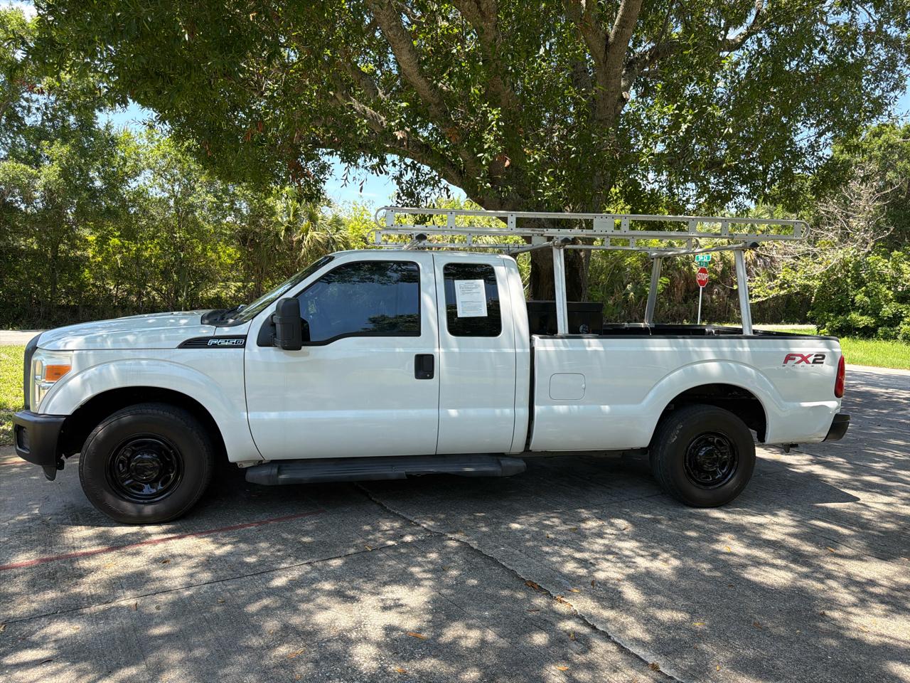 Ford Super Duty F-250 SRW 2WD SuperCab 158" XL 2012