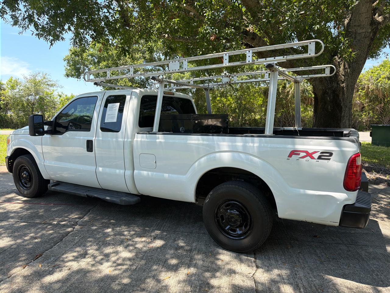 Ford Super Duty F-250 SRW 2WD SuperCab 158" XL 2012