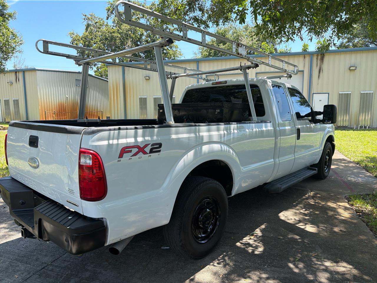 Ford Super Duty F-250 SRW 2WD SuperCab 158" XL 2012