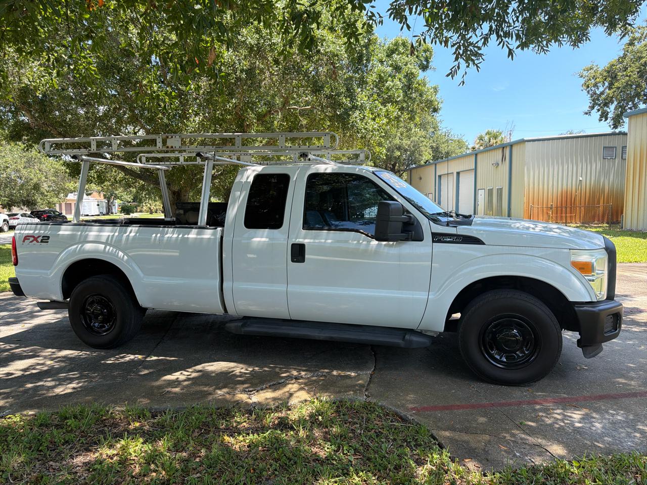 Ford Super Duty F-250 SRW 2WD SuperCab 158" XL 2012