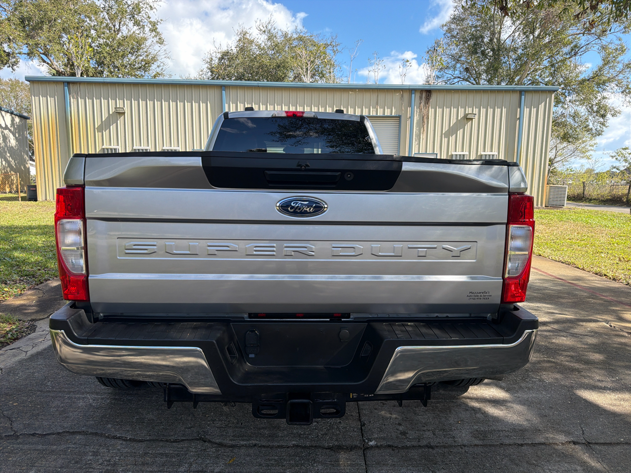 Ford Super Duty F-350 DRW XL 4WD Crew Cab 8' Box 2022