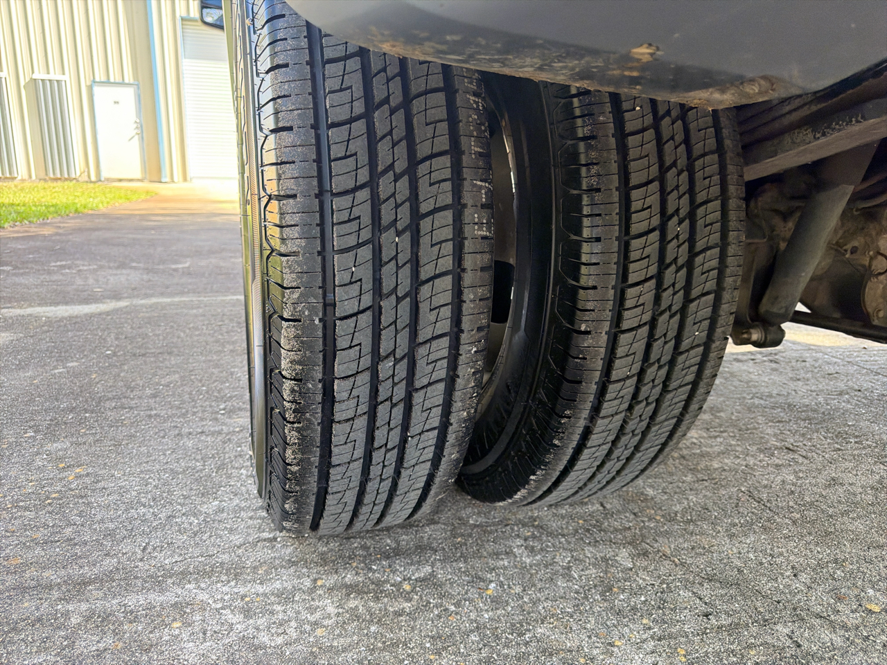 Ford Super Duty F-350 DRW XL 4WD Crew Cab 8' Box 2022