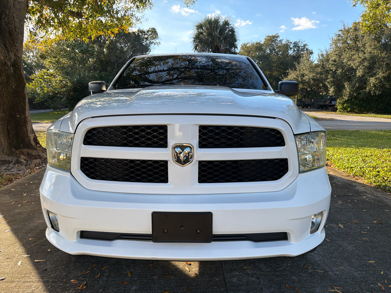 RAM 1500 2WD Crew Cab 140.5" Express 2015