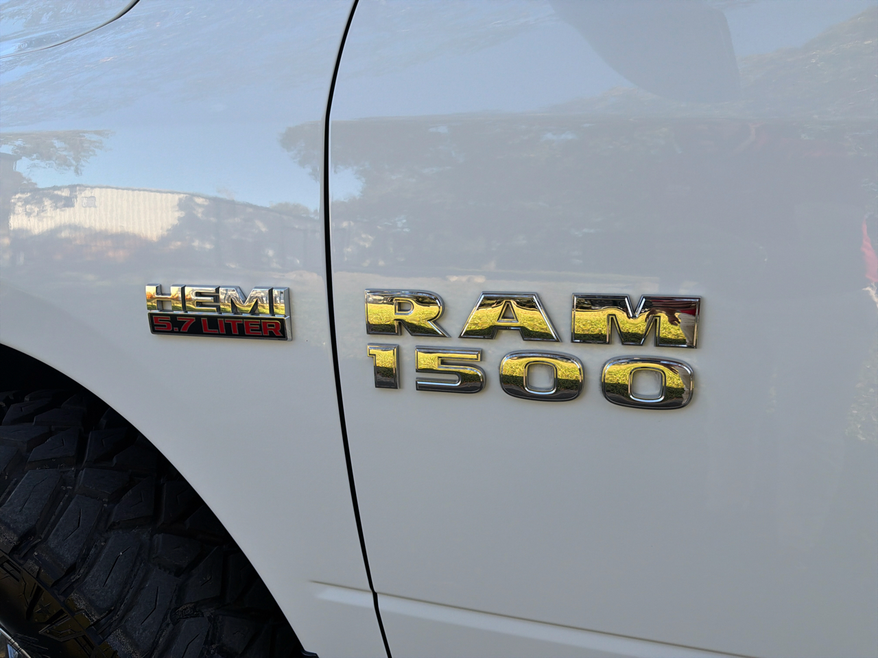 RAM 1500 2WD Crew Cab 140.5" Express 2015