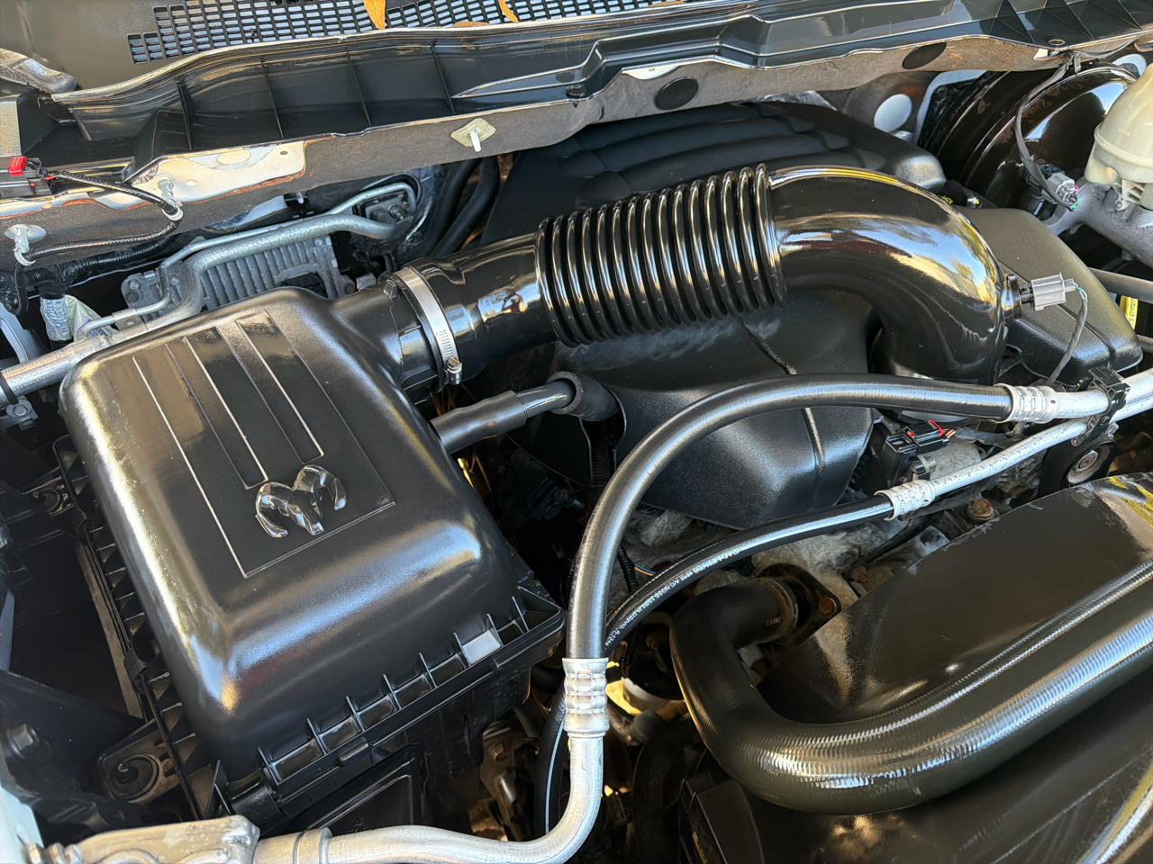 RAM 1500 2WD Crew Cab 140.5" Express 2015