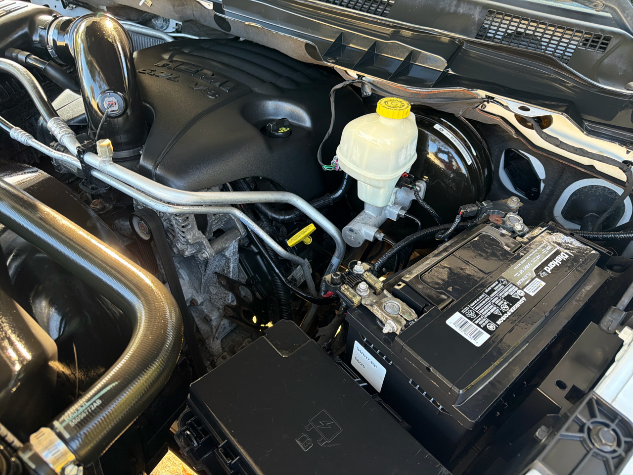 RAM 1500 2WD Crew Cab 140.5" Express 2015