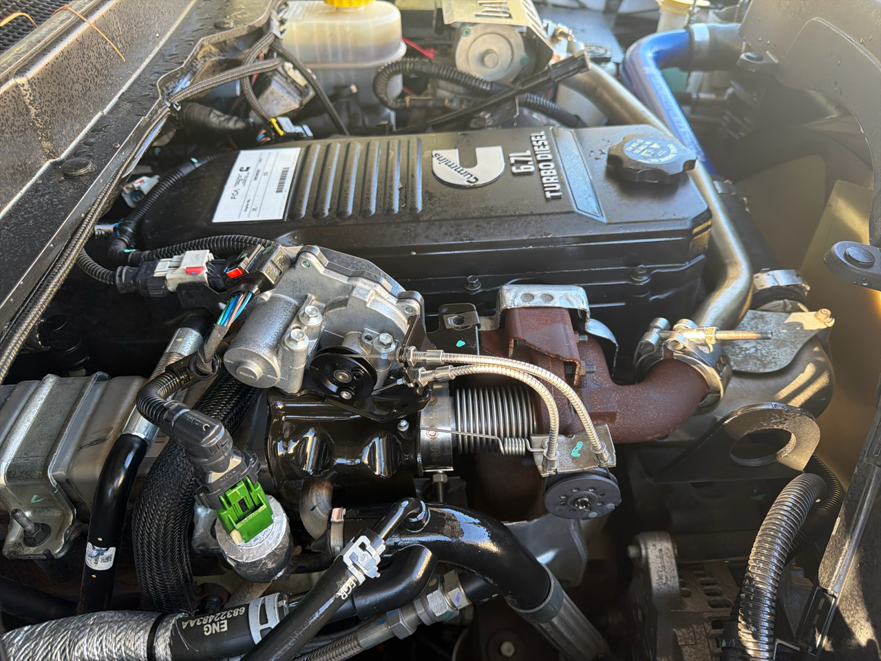 RAM 3500 Tradesman 4x4 Crew Cab 8' Box 2021