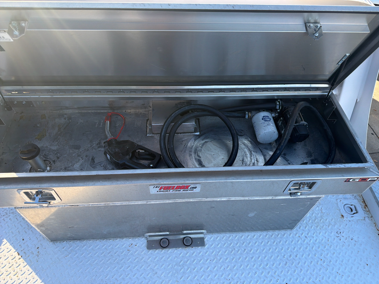 RAM 3500 Tradesman 4x4 Crew Cab 8' Box 2021