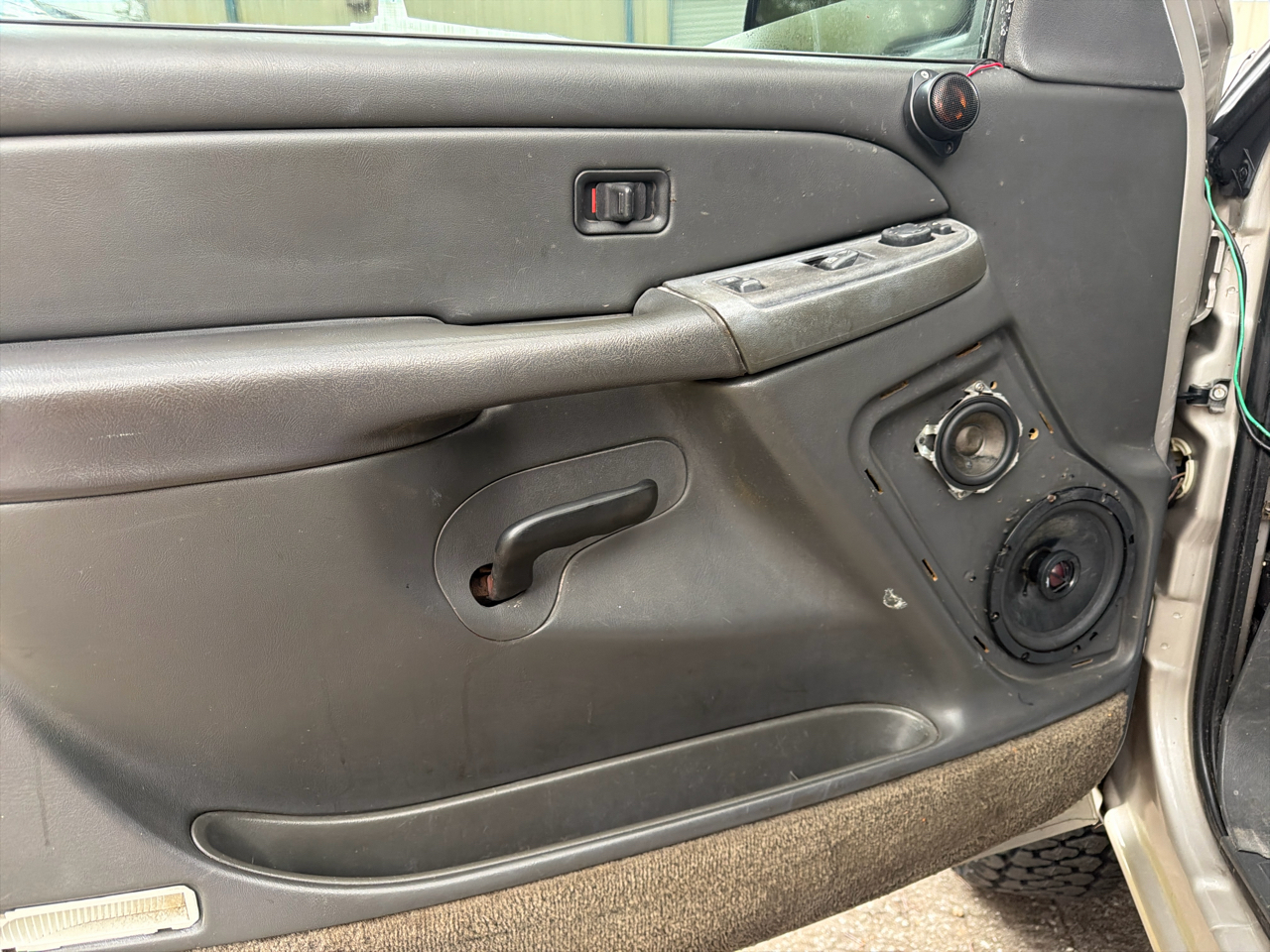 GMC Sierra 1500 Ext Cab 143.5" WB 4WD Work Truck 2004