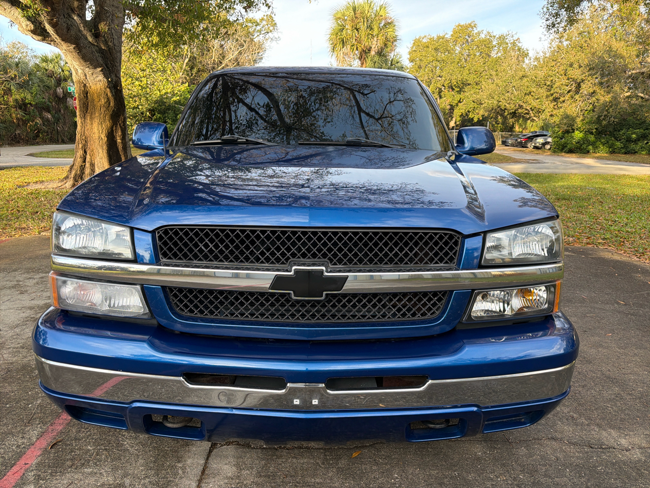 Chevrolet Silverado 1500 LS Short Bed 2WD 2003