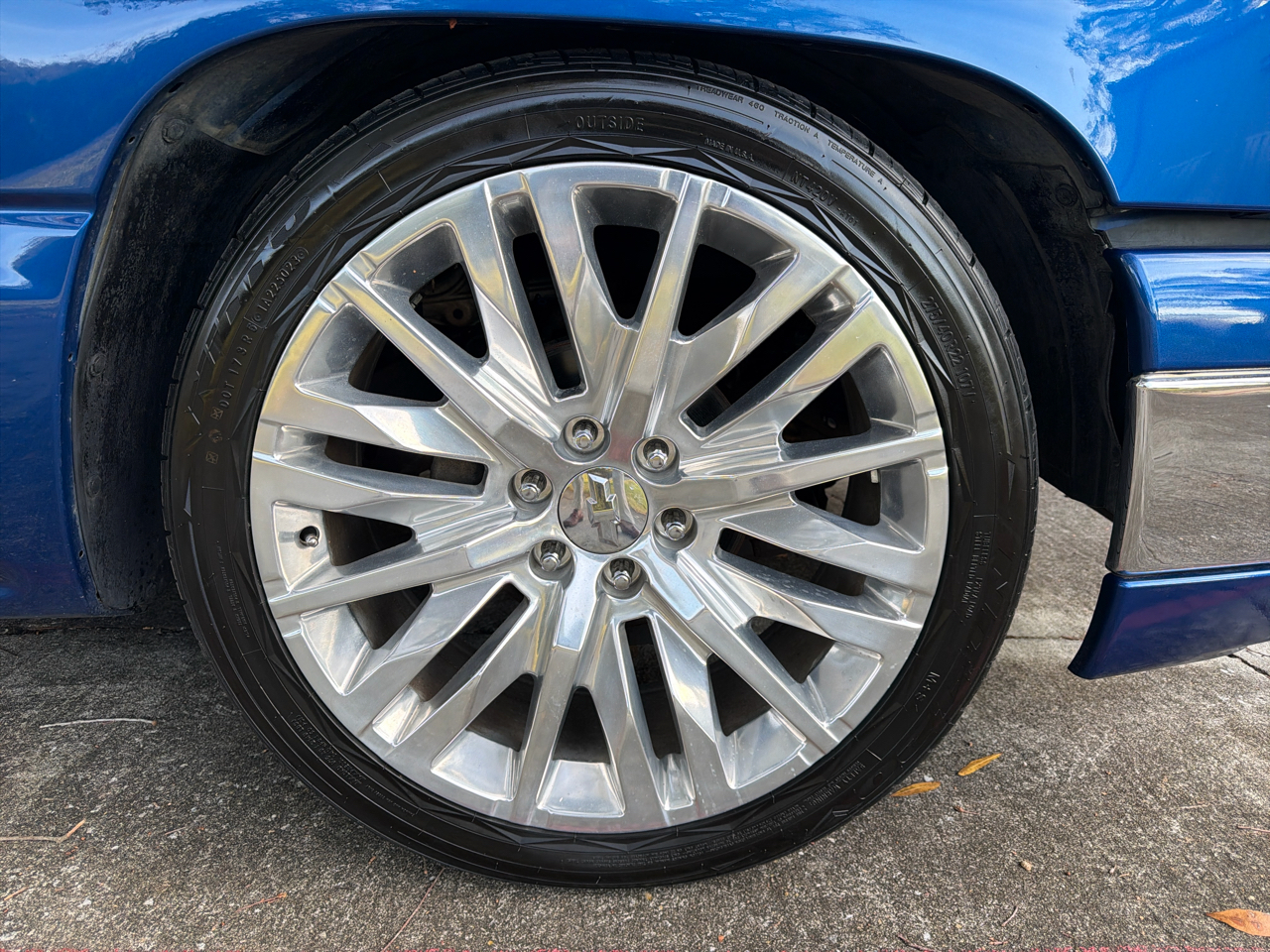 Chevrolet Silverado 1500 LS Short Bed 2WD 2003