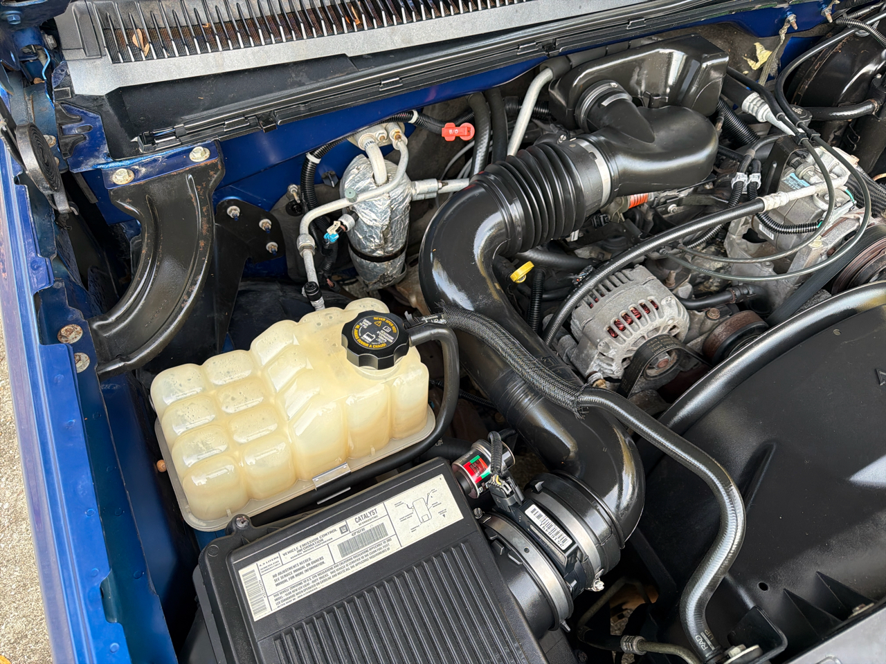 Chevrolet Silverado 1500 LS Short Bed 2WD 2003