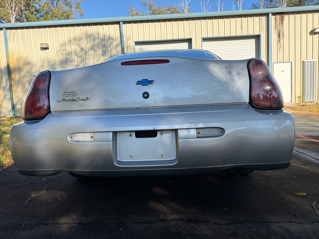 Chevrolet Monte Carlo 2dr Cpe LS 2000