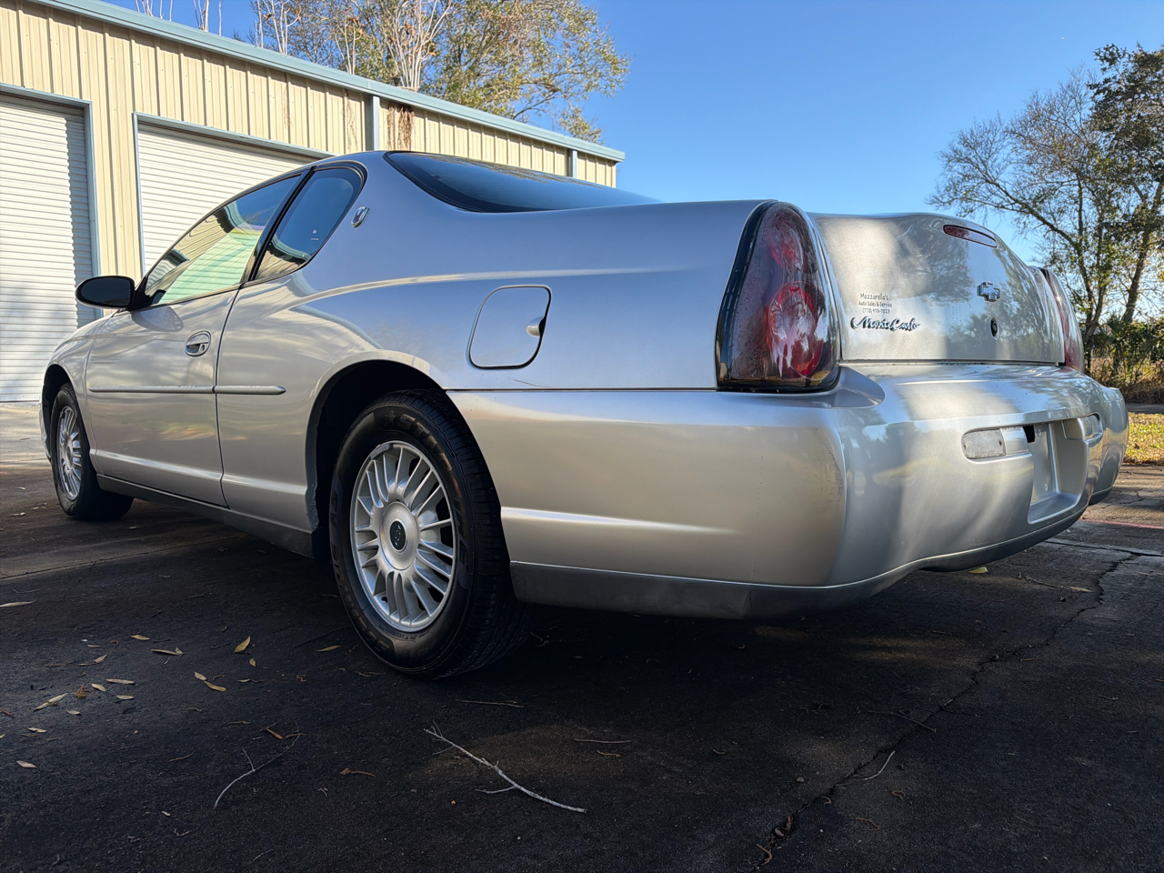 Chevrolet Monte Carlo 2dr Cpe LS 2000