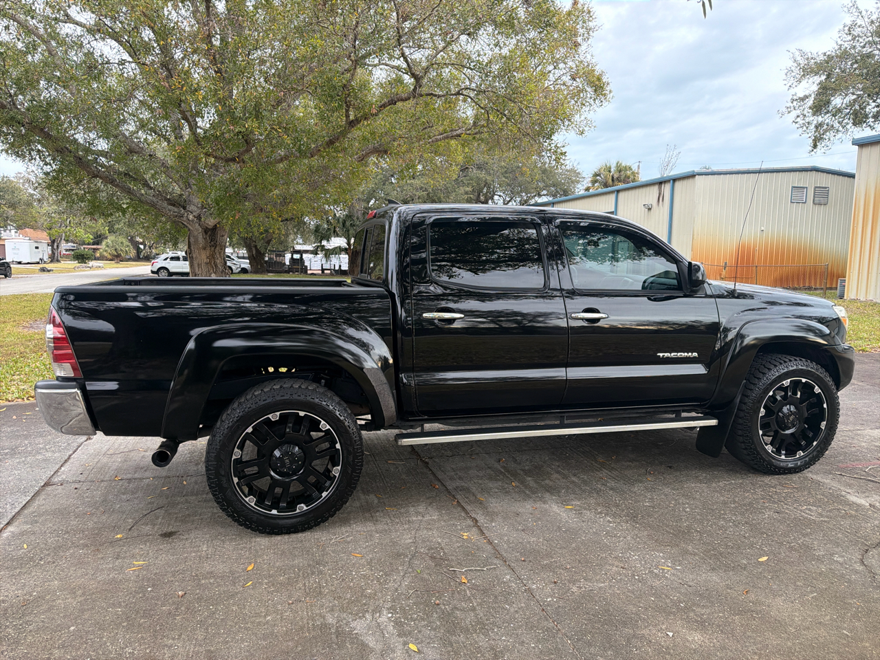 Toyota Tacoma 2WD Double Cab V6 AT PreRunner (Natl) 2015