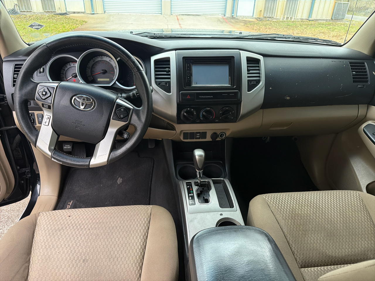 Toyota Tacoma 2WD Double Cab V6 AT PreRunner (Natl) 2015