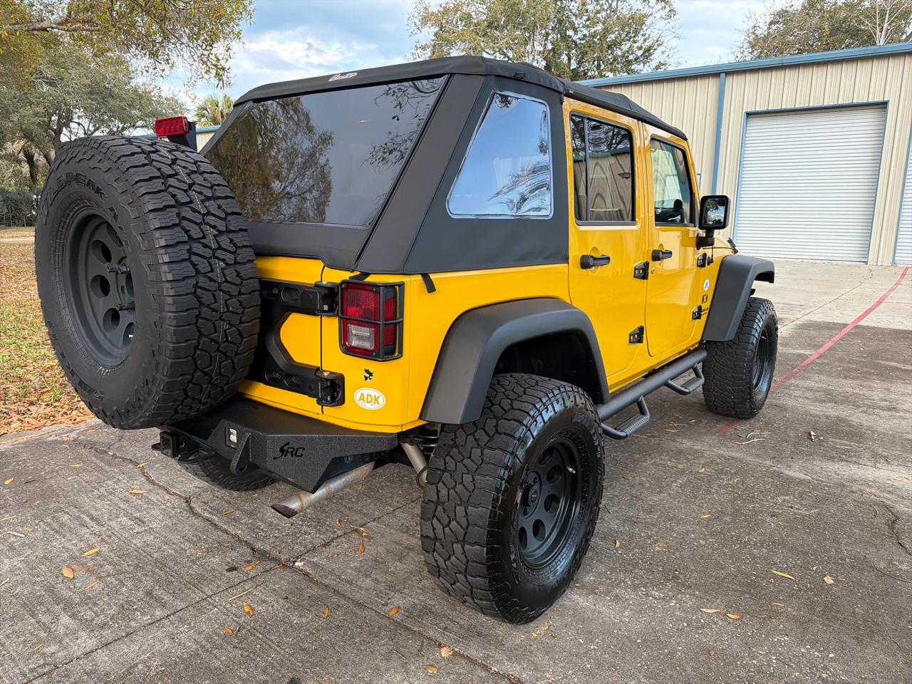 Jeep Wrangler Unlimited 4WD 4dr X 2009